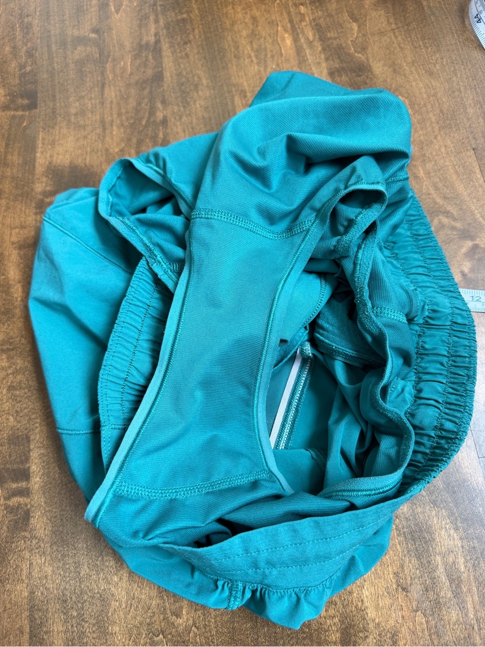 Lululemon Hotty Hot Low Rise Short 4"
Teal Lagoon running shorts - Picture 8 of 10